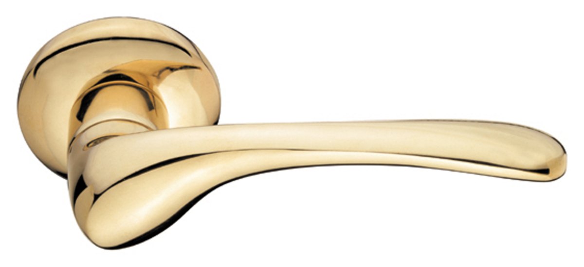 A polished brass door lever with a round rose and a long handle that curves and tapers to a flat tip, on white.
